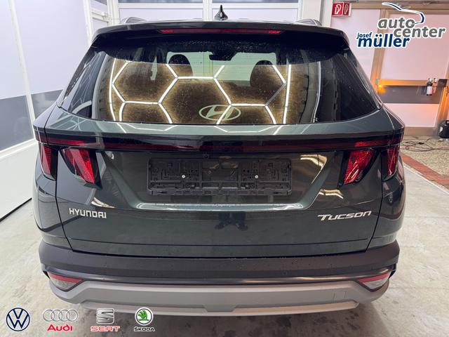 Hyundai TUCSON STYLE KLIMAAUTOMATIK TOTWINKEL NAVI SHZ RFK PDC 