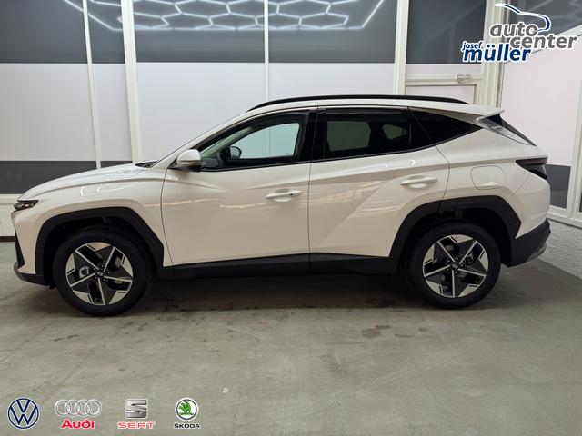 Hyundai TUCSON STYLE AUT ACC 18ALU KLIMAAUTOMATIK TOTWINKEL NAVI SHZ RFK PDC 