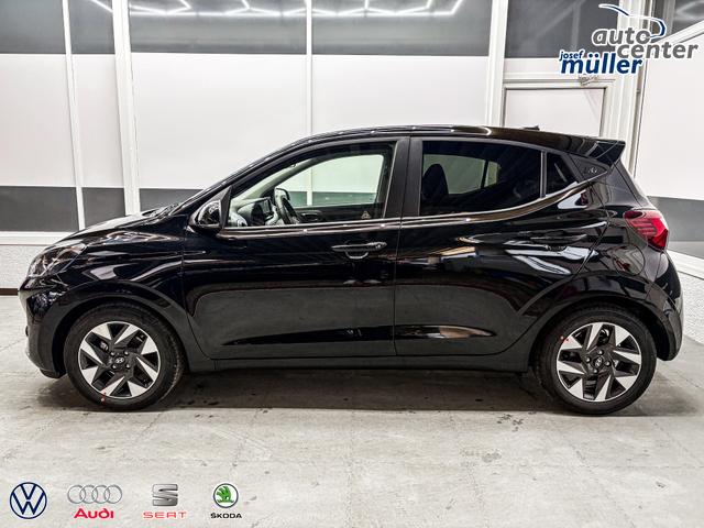 Hyundai i10 PREMIUM AUT SHZ KLIMAAUTOMATIK AMBIENTE ALU RFK PDC NAVI 