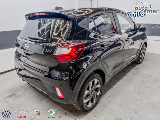 Hyundai i10 PREMIUM AUT SHZ KLIMAAUTOMATIK AMBIENTE ALU RFK PDC NAVI 