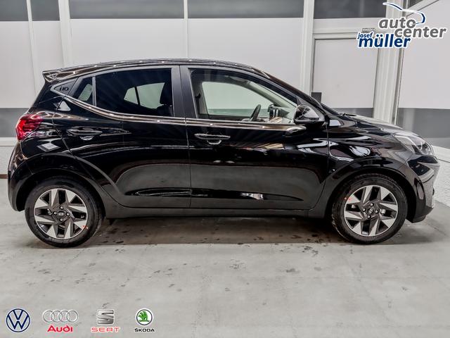 Hyundai i10 PREMIUM AUT SHZ KLIMAAUTOMATIK AMBIENTE ALU RFK PDC NAVI 