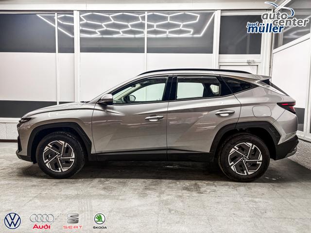 Hyundai TUCSON STYLE AUT KLIMAAUTOMATIK TOTWINKEL NAVI SHZ RFK PDC 