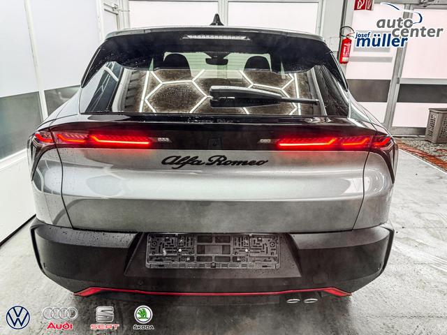 Alfa Romeo Junior Speciale IBRIDA MATRIX ACC KEYLESS NAVI 