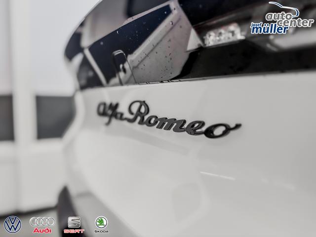 Alfa Romeo Junior Speciale IBRIDA MATRIX ACC KEYLESS NAVI 