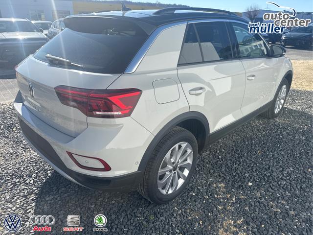 Volkswagen / T-Roc / Grau / / / SHZ ACC RFK PDC 