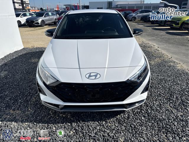 Hyundai / i20 / Wei&szlig; / / / BLACK PACK KLIMAAUTOMATIK NAVI WP