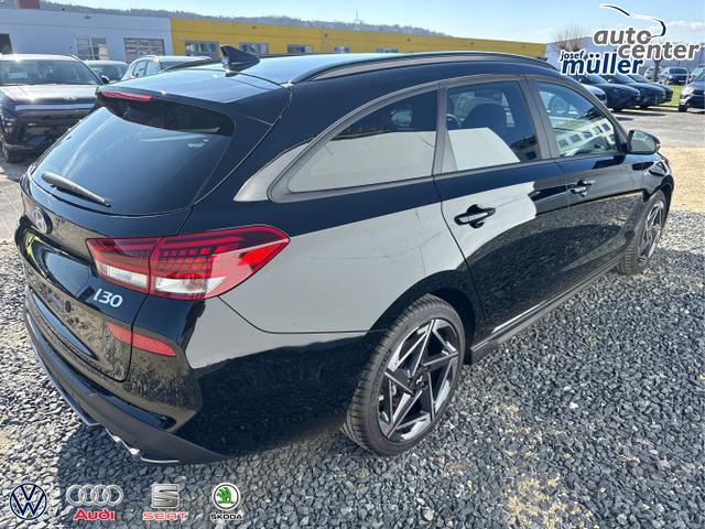 Hyundai / i30 / Schwarz / / / DCT N-LINE SHZ NAVI RFK