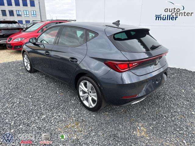 Seat / Leon / Grau / / / MATRIX NAVI AHK KESSY RFK SHZ PDC