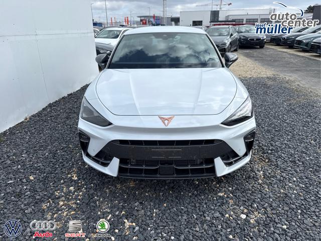 Cupra / Leon / Wei&szlig; / / / DSG NAVI INTELLIGENT DRIVE ACC SHZ KEYLESS