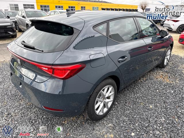 Seat / Leon / Blau / / / AHK ACC RFK PDC 