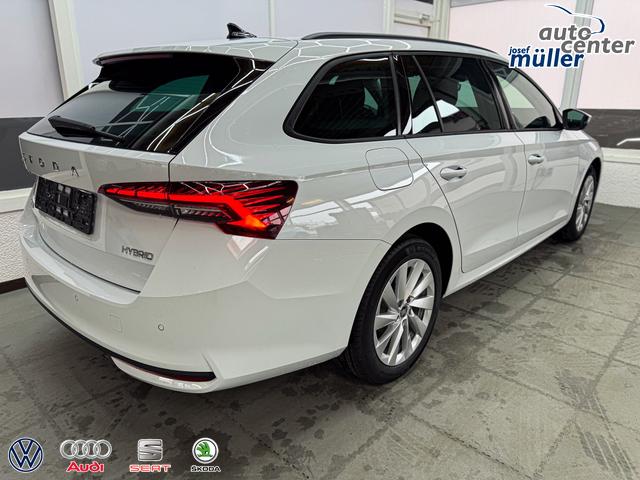 Skoda Octavia Combi Selection DSG ACC NAVI BSD 