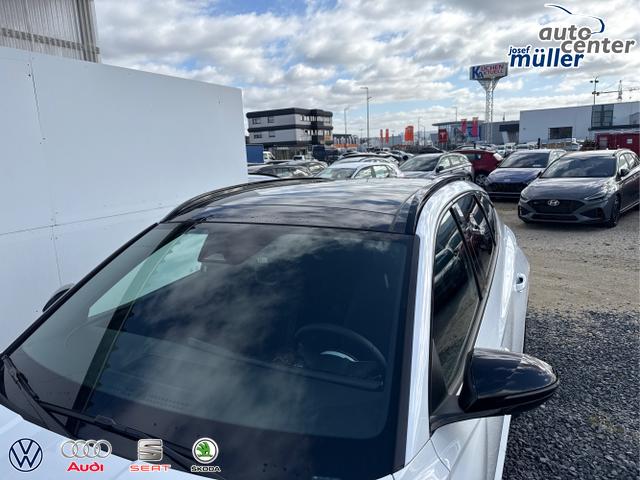 Hyundai / TUCSON / Grau / / / 
