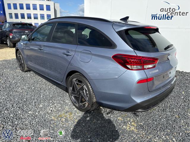 Hyundai / i30 / Grau / / / 