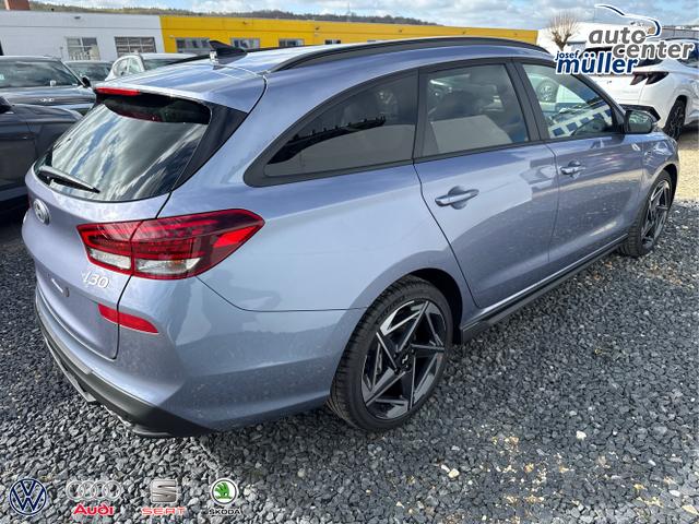 Hyundai / i30 / Grau / / / 