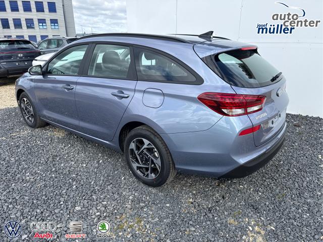 Hyundai / i30 / Grau / / / 