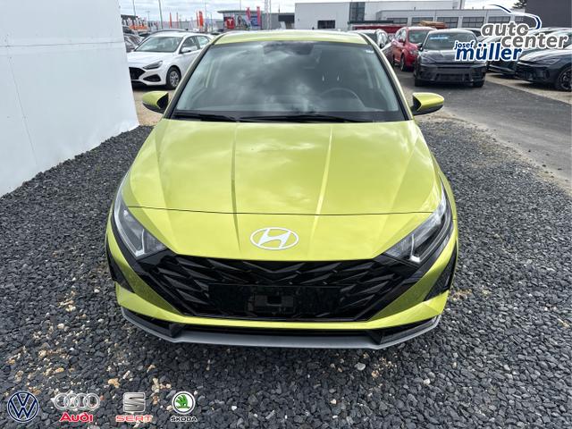 Hyundai / i20 / Grau / / / 