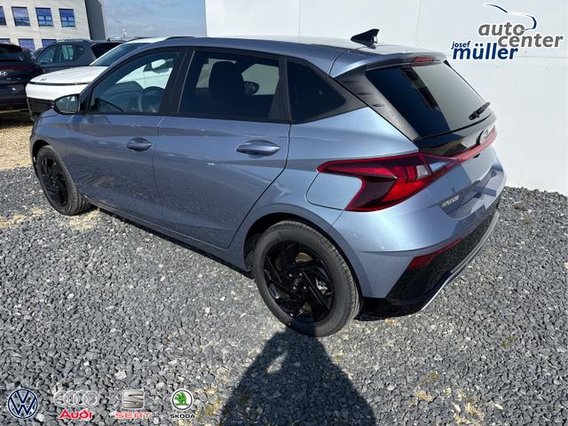 Hyundai / i20 / Grau / / / 