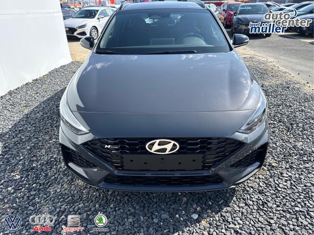 Hyundai / i30 / Grau / / / 