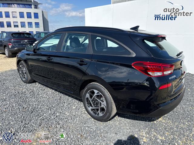 Hyundai / i30 / Grau / / / 