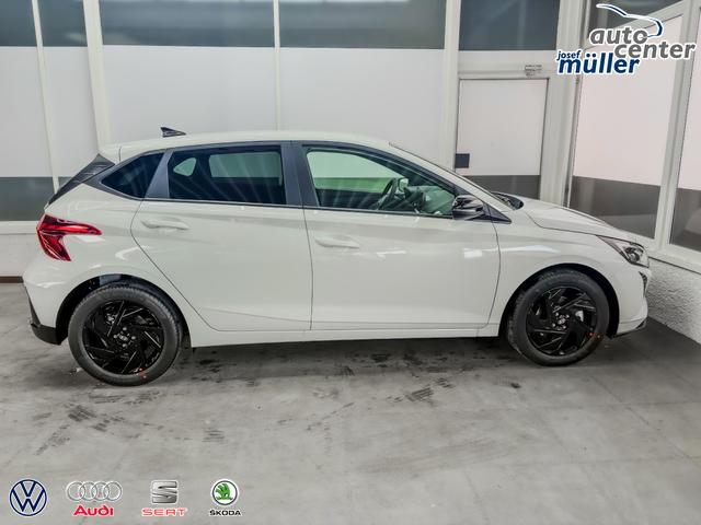 Hyundai i20 COMFORT BLACK PACK KLIMAAUTOMATIK NAVI WP 