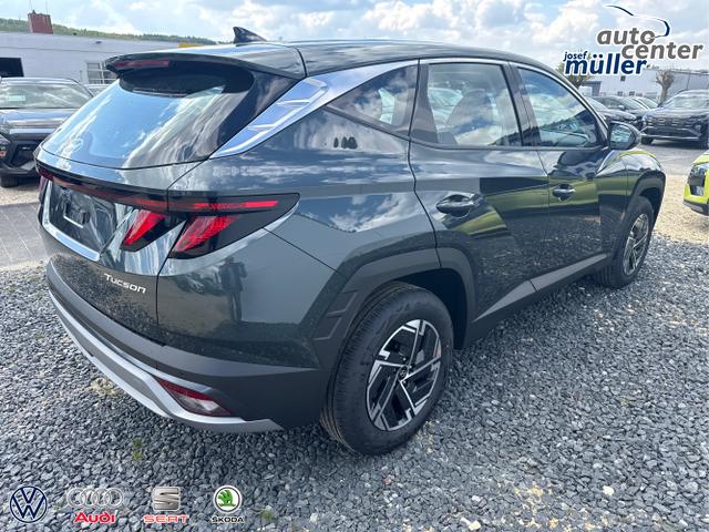 Hyundai / TUCSON / Grau / / / 