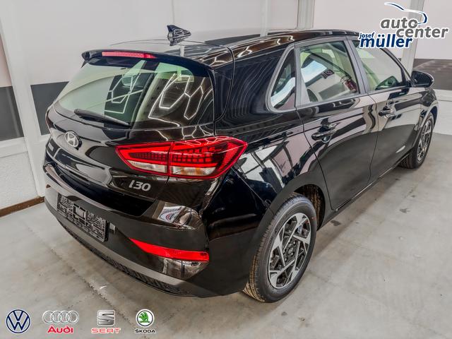 Hyundai i30 STYLE NAVI WP ALU LED RFK PDC 