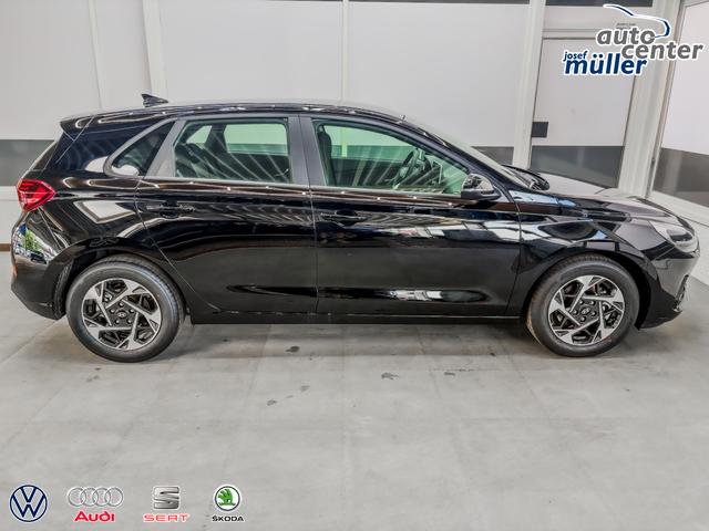 Hyundai i30 STYLE NAVI WP ALU LED RFK PDC 