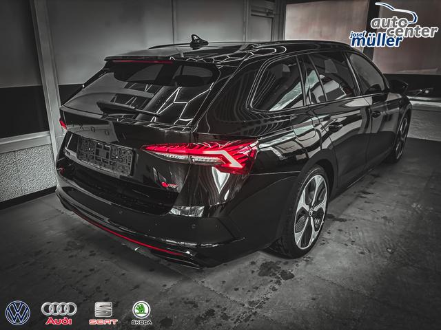 Skoda Octavia Combi 2.0 TSI DSG AHK PANO SHZ MATRIX NAVI RFK 