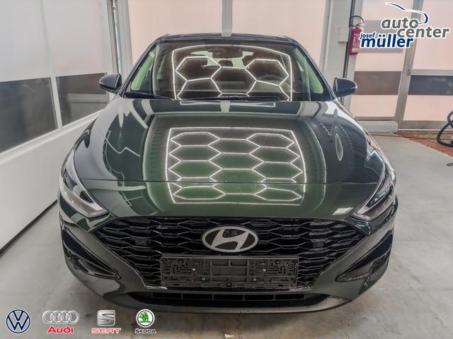 Hyundai i30 STYLE DCT NAVI WP ALU LED RFK PDC 