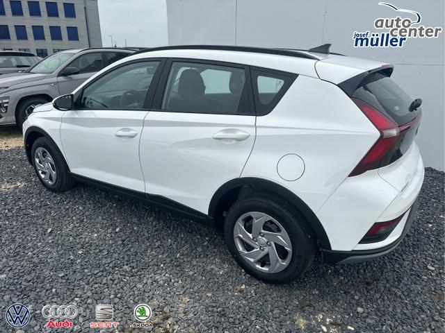 Hyundai / BAYON / Grau / / / 