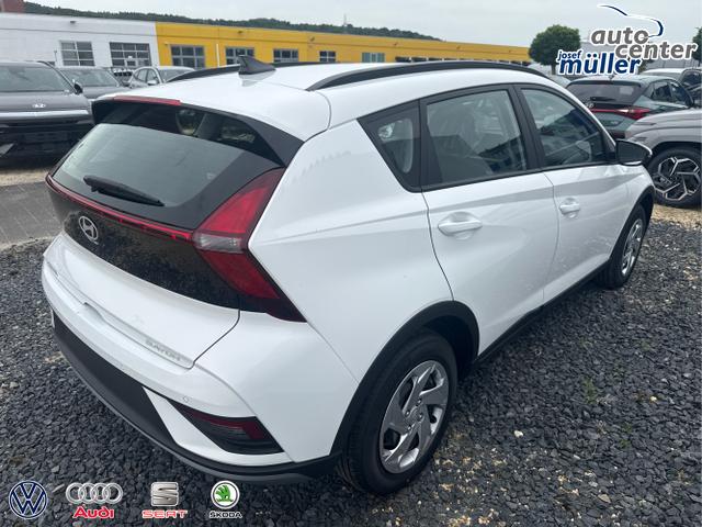 Hyundai / BAYON / Grau / / / 
