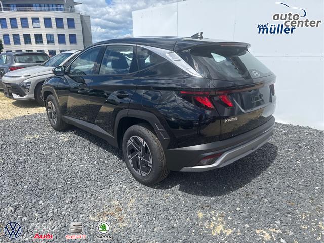 Hyundai / TUCSON / Grau / / / 