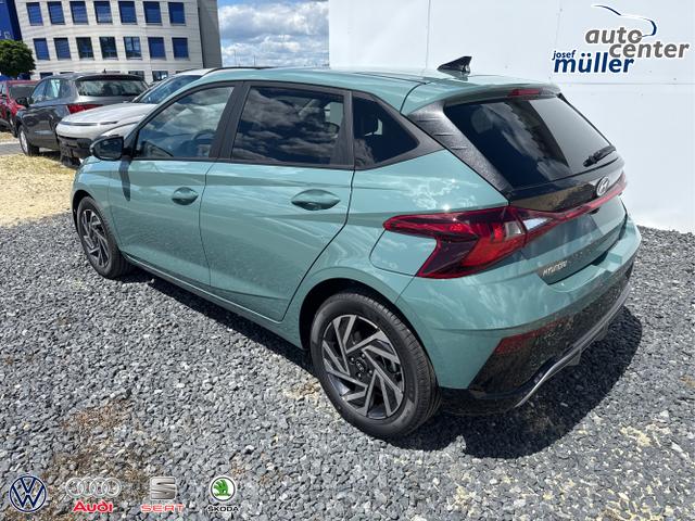 Hyundai / i20 / Grau / / / 