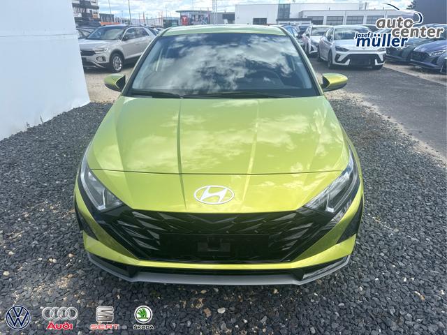 Hyundai / i20 / Grau / / / 