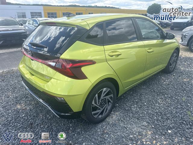 Hyundai / i20 / Grau / / / 