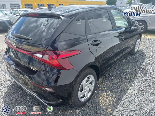 Hyundai / i20 / Grau / / / 