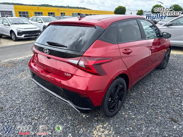 Hyundai / i20 / Grau / / / 