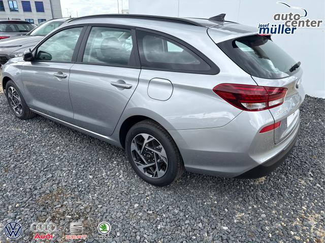 Hyundai / i30 / Grau / / / 