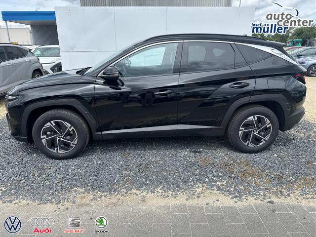 Hyundai / TUCSON / Grau / / / 