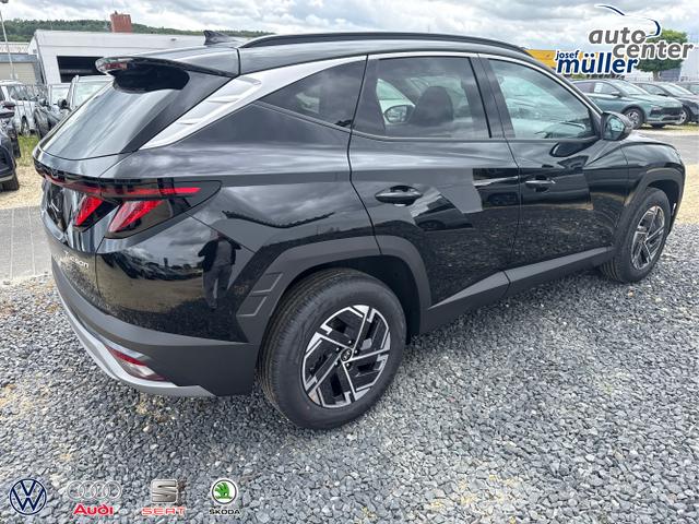 Hyundai / TUCSON / Grau / / / 