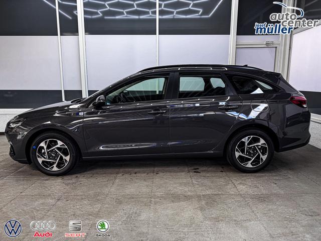 Hyundai i30 Kombi STYLE DCT NAVI WP ALU LED RFK PDC 
