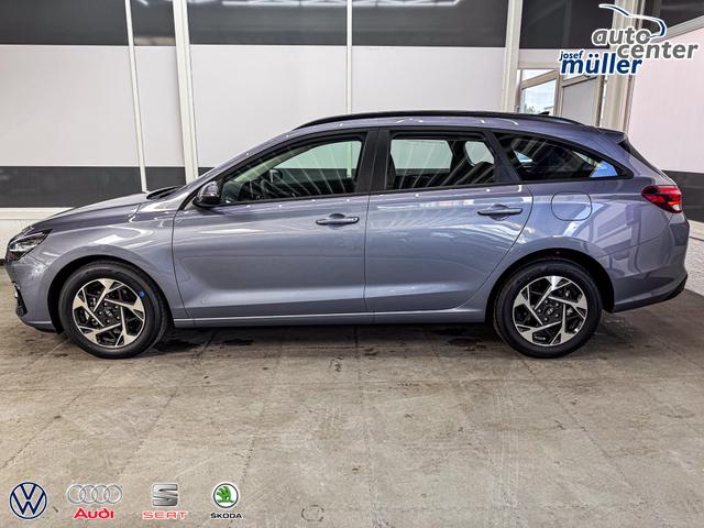 Hyundai i30 Kombi STYLE DCT NAVI RFK SHZ PDC ALU 