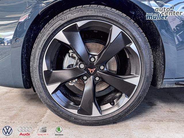 Cupra Leon Sportstourer 1.5 eTSI DSG AHK MATRIX INTELLIGENT DRIVE KEYLESS RFK ACC PDC SHZ 