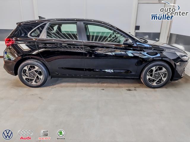 Hyundai i30 STYLE DCT ALU SHZ NAVI RFK PDC 