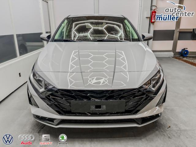 Hyundai i20 COMFORT DCT NAVI SHZ RFK ALU PDC 