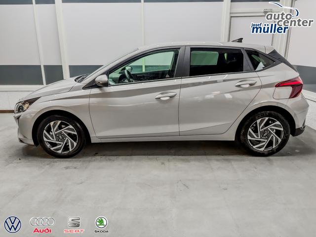 Hyundai i20 COMFORT DCT NAVI SHZ RFK ALU PDC 