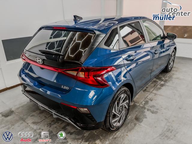 Hyundai i20 COMFORT DCT NAVI SHZ RFK ALU PDC 
