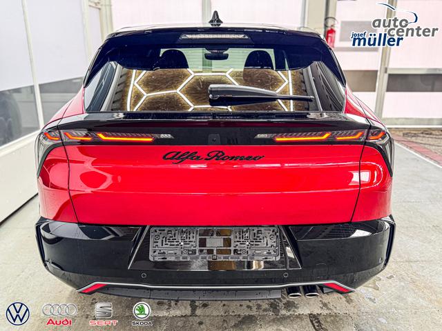 Alfa Romeo Junior SPORT SPECIALE DCT ACC MATRIX NAVI KEYLESS 