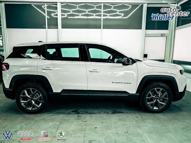 Jeep Compass ALTITUDE DCT PANO 360 KAMERA SHZ HUD FOCAL BSD EL.HECKKLAPPE ACC 