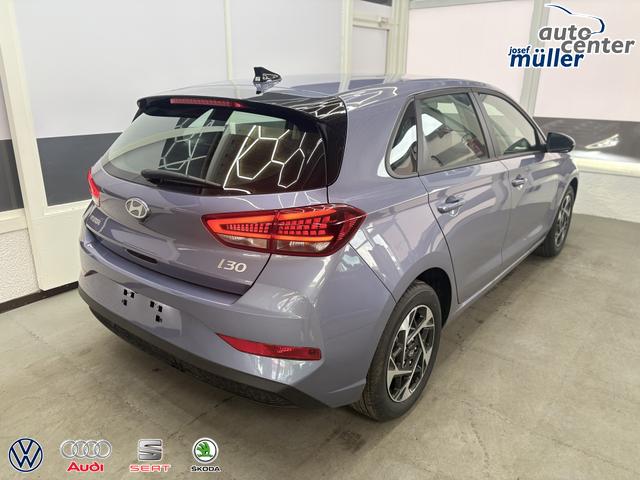 Hyundai i30 STYLE ALU SHZ NAVI RFK PDC 